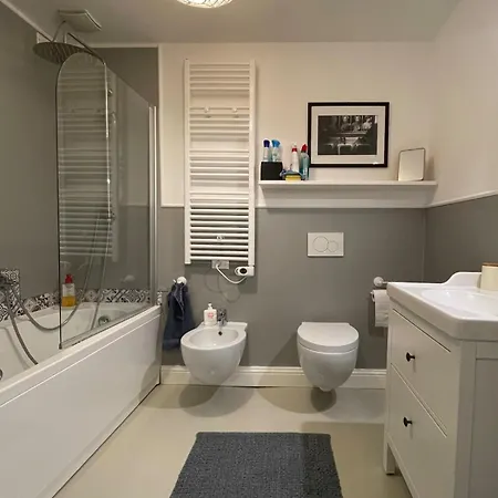Apartment Secluded With Garden In *